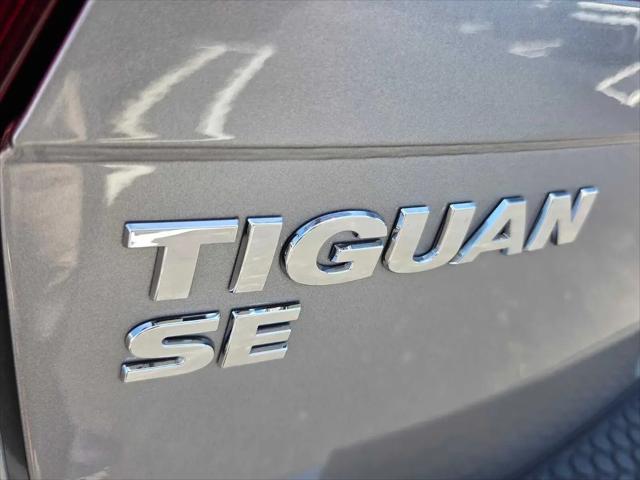 2021 Volkswagen Tiguan 2.0T SE R-Line Black