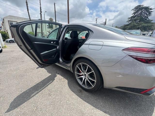 2025 Genesis G70 2.5T RWD