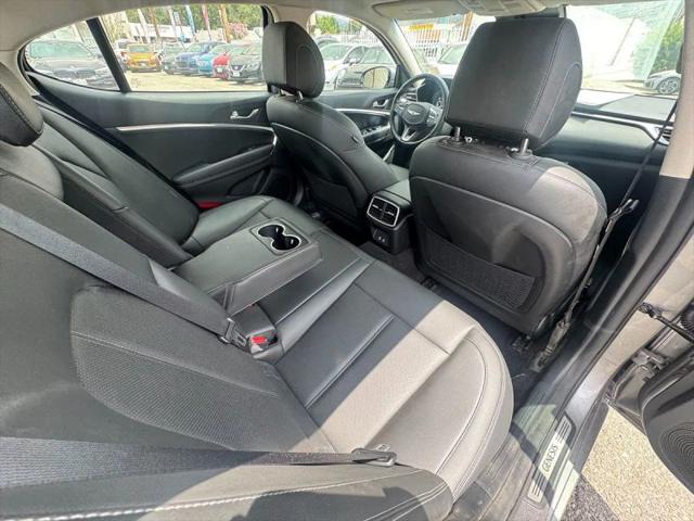 2025 Genesis G70 2.5T RWD