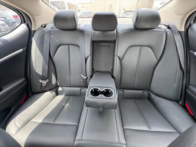 2025 Genesis G70 2.5T RWD