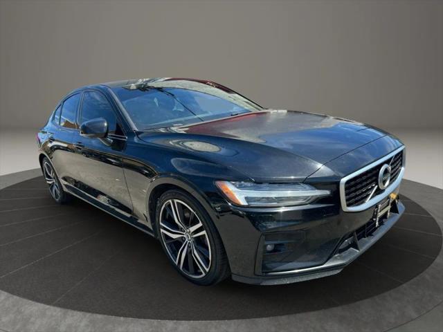 2019 Volvo S60 T6 R-Design