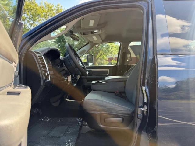 2019 Ram 1500 Classic SLT Crew Cab 4x4 5'7" Box