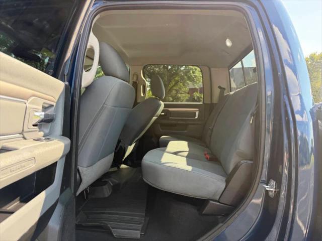 2019 Ram 1500 Classic SLT Crew Cab 4x4 5'7" Box