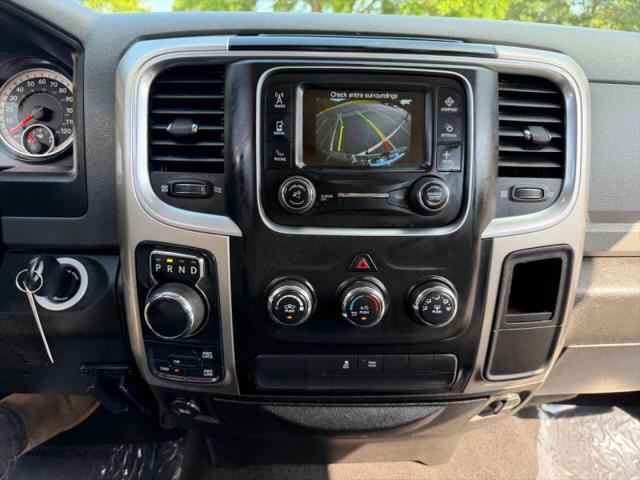 2019 Ram 1500 Classic SLT Crew Cab 4x4 5'7" Box