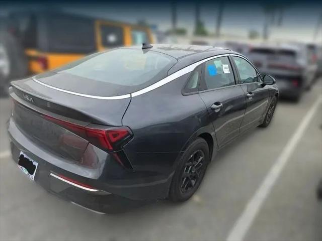 2025 Kia K5 LXS