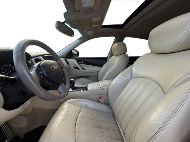 2016 INFINITI QX50 Base