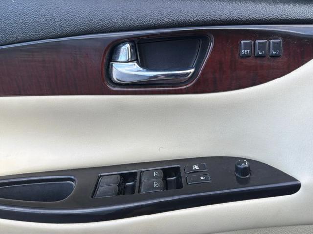 2016 INFINITI QX50 Base