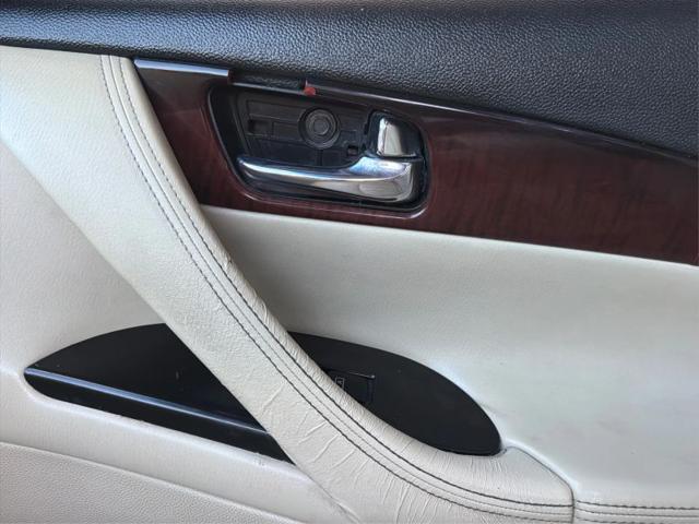2016 INFINITI QX50 Base