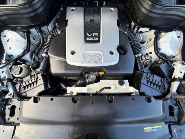 2016 INFINITI QX50 Base