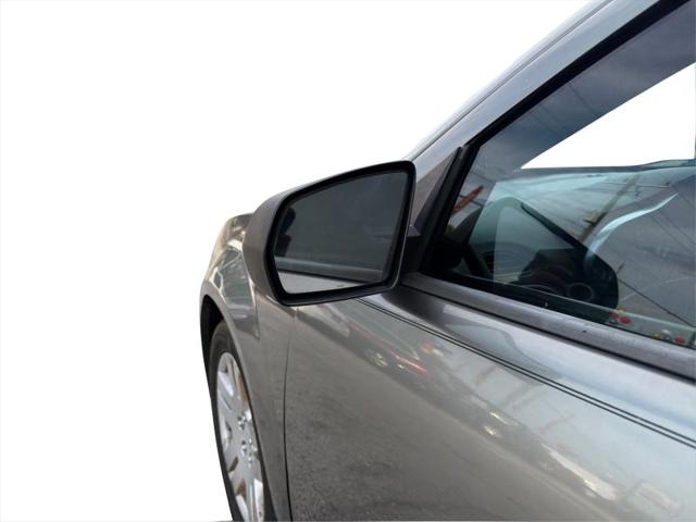2013 Dodge Avenger SE V6