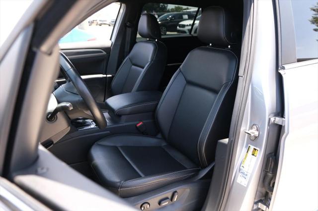 2020 Volkswagen Atlas Cross Sport 3.6L V6 SE w/Technology R-Line