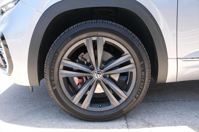 2020 Volkswagen Atlas Cross Sport 3.6L V6 SE w/Technology R-Line