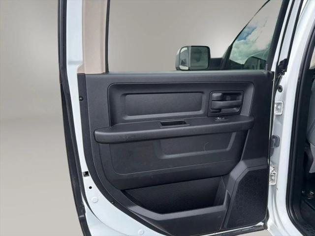 2018 Ram 2500 Tradesman Crew Cab 4x4 8' Box
