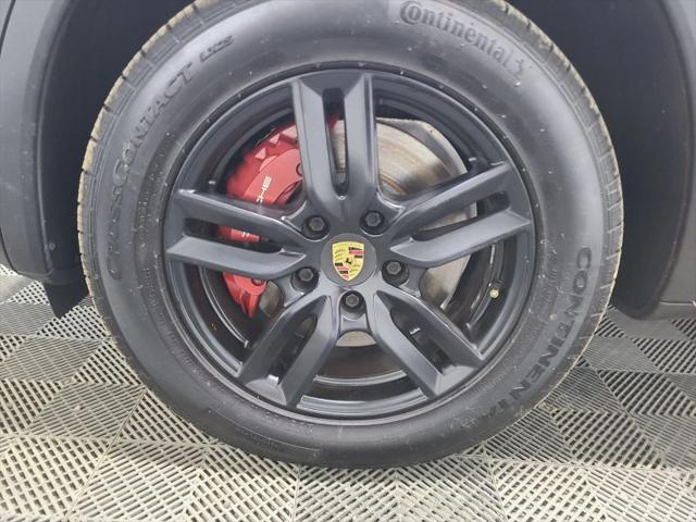 2017 Porsche Cayenne Base