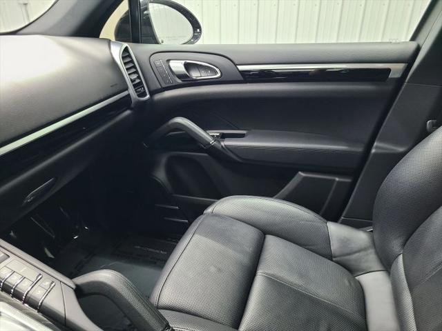 2017 Porsche Cayenne Base