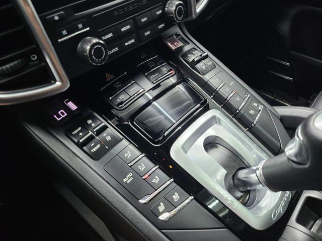 2017 Porsche Cayenne Base