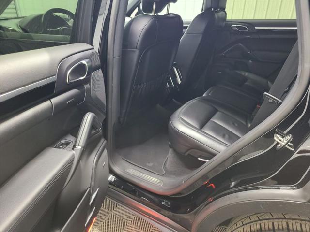 2017 Porsche Cayenne Base