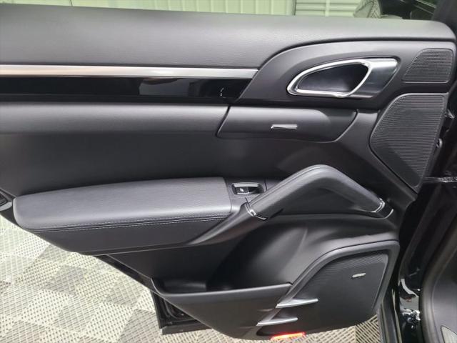 2017 Porsche Cayenne Base