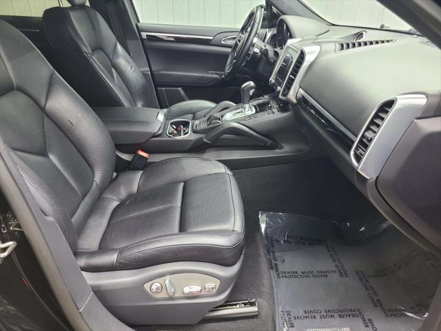 2017 Porsche Cayenne Base