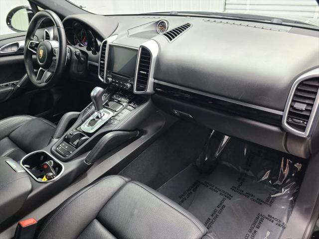 2017 Porsche Cayenne Base