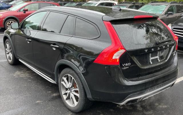 2016 Volvo V60 Cross Country T5