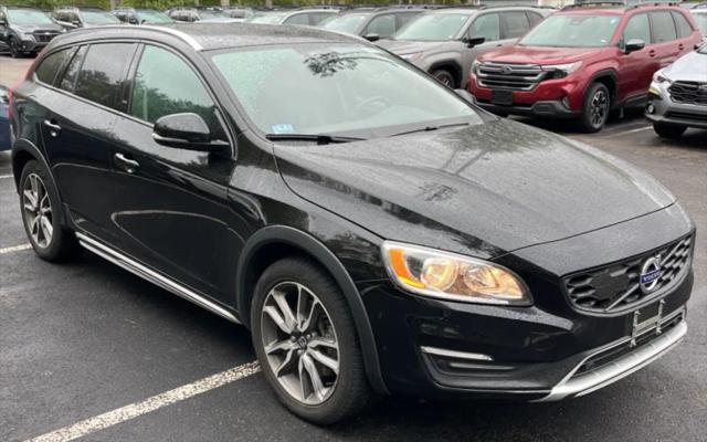 2016 Volvo V60 Cross Country T5
