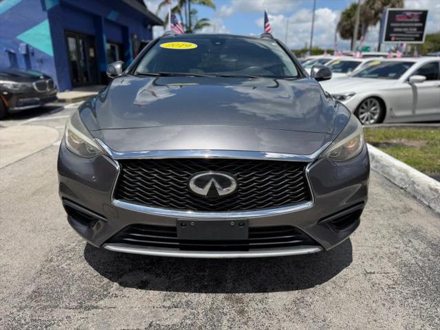 2019 INFINITI QX30 LUXE
