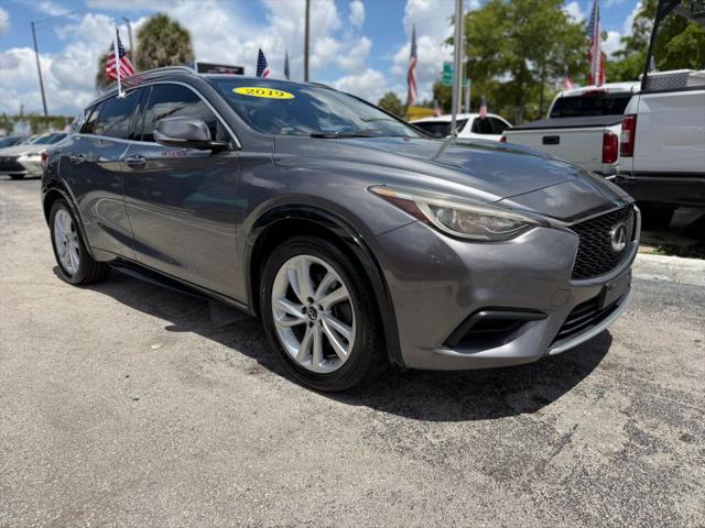 2019 INFINITI QX30 LUXE