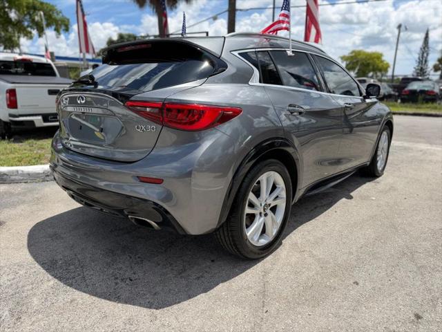 2019 INFINITI QX30 LUXE