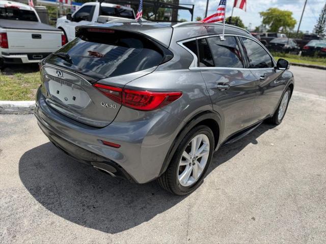 2019 INFINITI QX30 LUXE