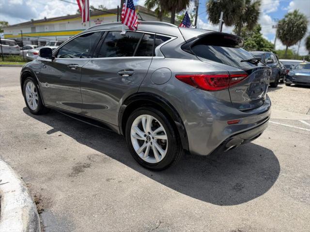 2019 INFINITI QX30 LUXE