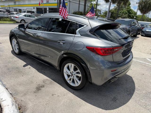 2019 INFINITI QX30 LUXE