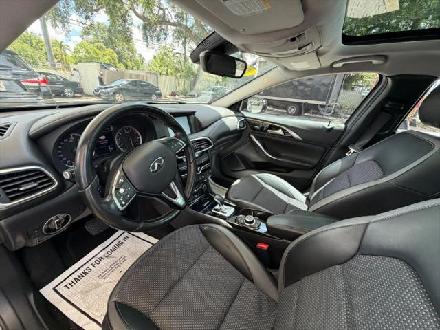 2019 INFINITI QX30 LUXE