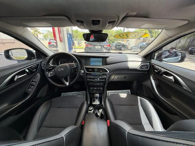 2019 INFINITI QX30 LUXE