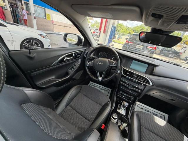 2019 INFINITI QX30 LUXE