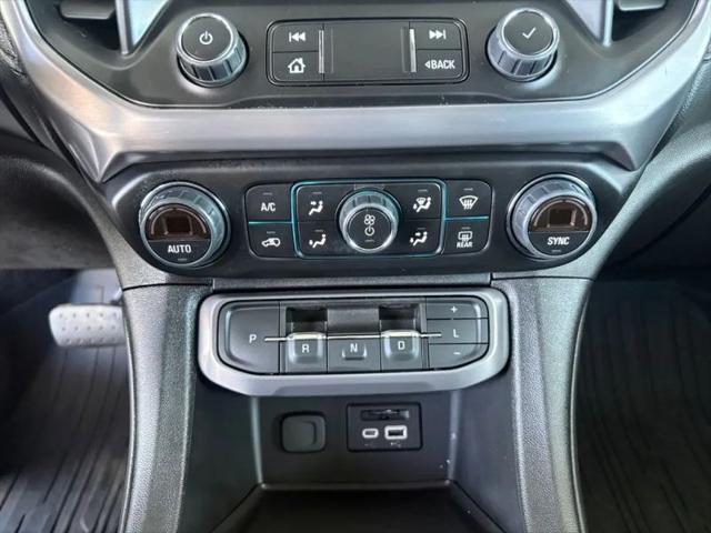 2023 GMC Acadia AWD AT4