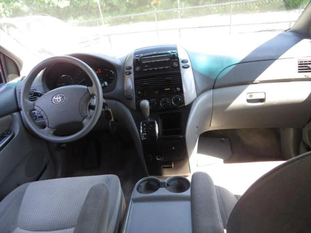 2010 Toyota Sienna CE
