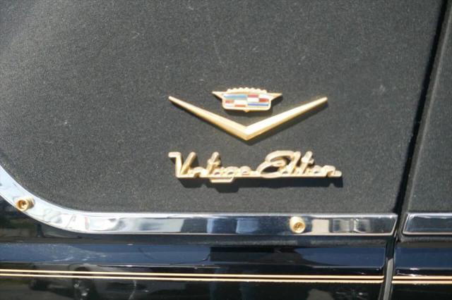 1999 Cadillac DeVille Standard