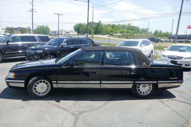 1999 Cadillac DeVille Standard