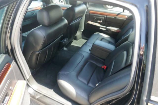 1999 Cadillac DeVille Standard