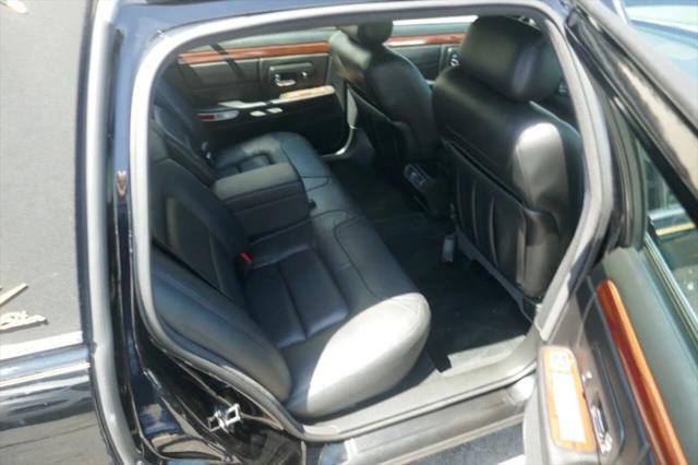 1999 Cadillac DeVille Standard