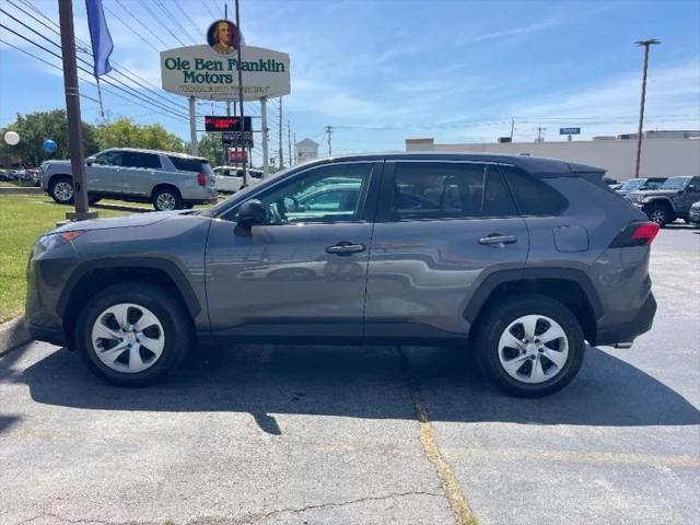 2022 Toyota RAV4 LE