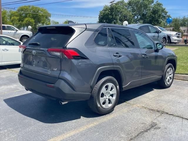 2022 Toyota RAV4 LE