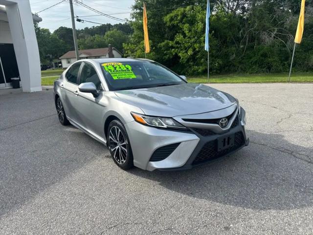 2020 Toyota Camry SE