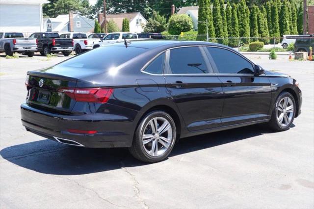 2021 Volkswagen Jetta 1.4T R-Line
