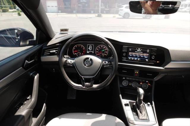 2021 Volkswagen Jetta 1.4T R-Line