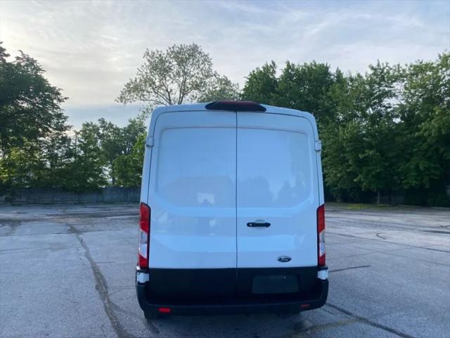 2019 Ford Transit Medium Roof w/Sliding Side Door w/RWB