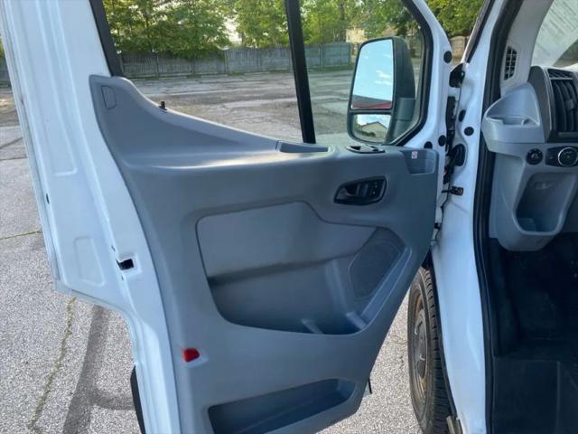 2019 Ford Transit Medium Roof w/Sliding Side Door w/RWB
