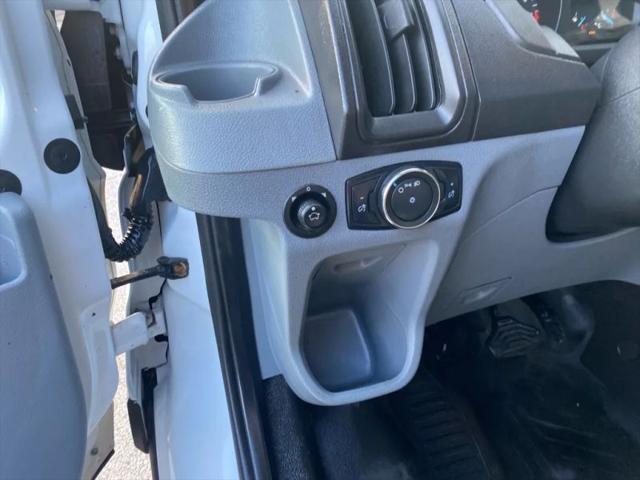 2019 Ford Transit Medium Roof w/Sliding Side Door w/RWB