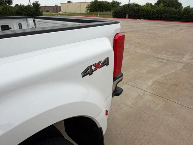 2023 Ford F-350 XLT